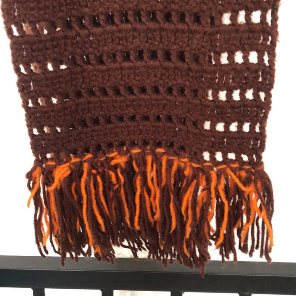 🤎70s Crochet Scarf🧶 - Picture 2 of 3